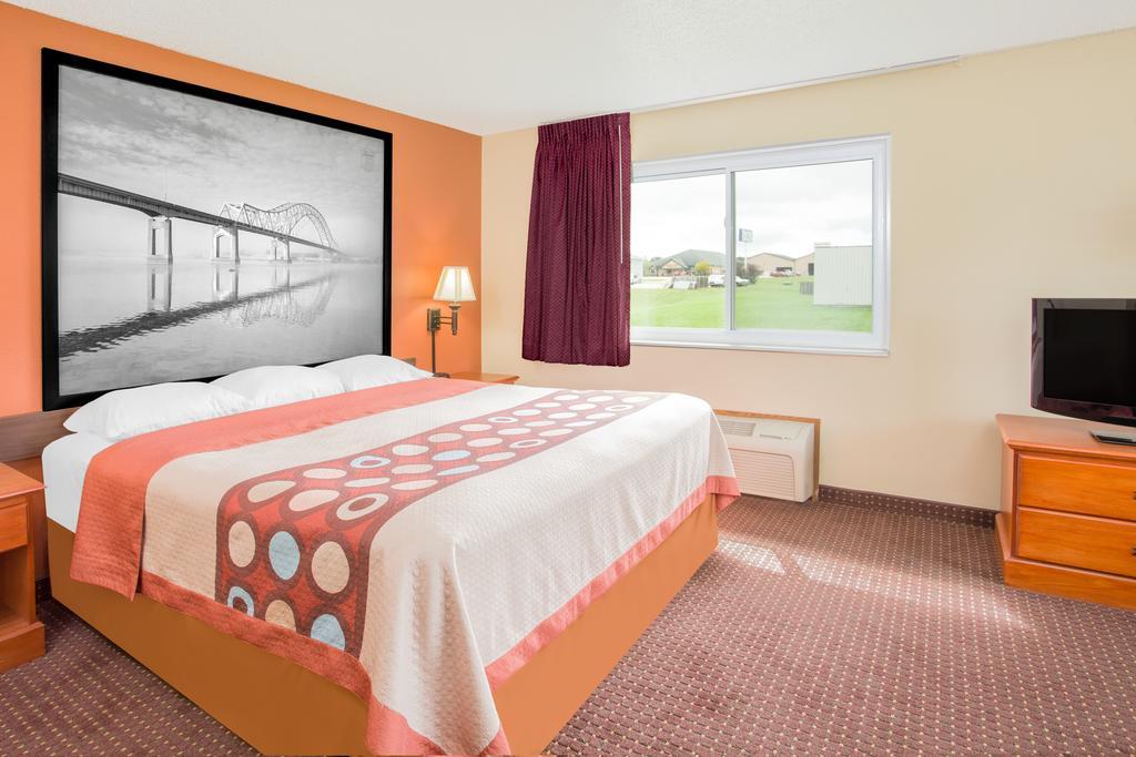 Super 8 By Wyndham Waverly Extérieur photo
